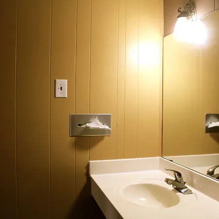 Executive Inn Goliad-2